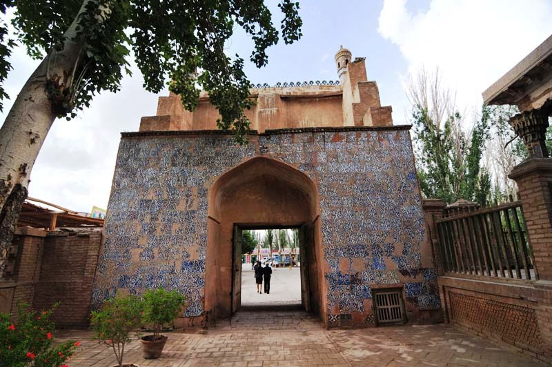 Eingangstor von hinten